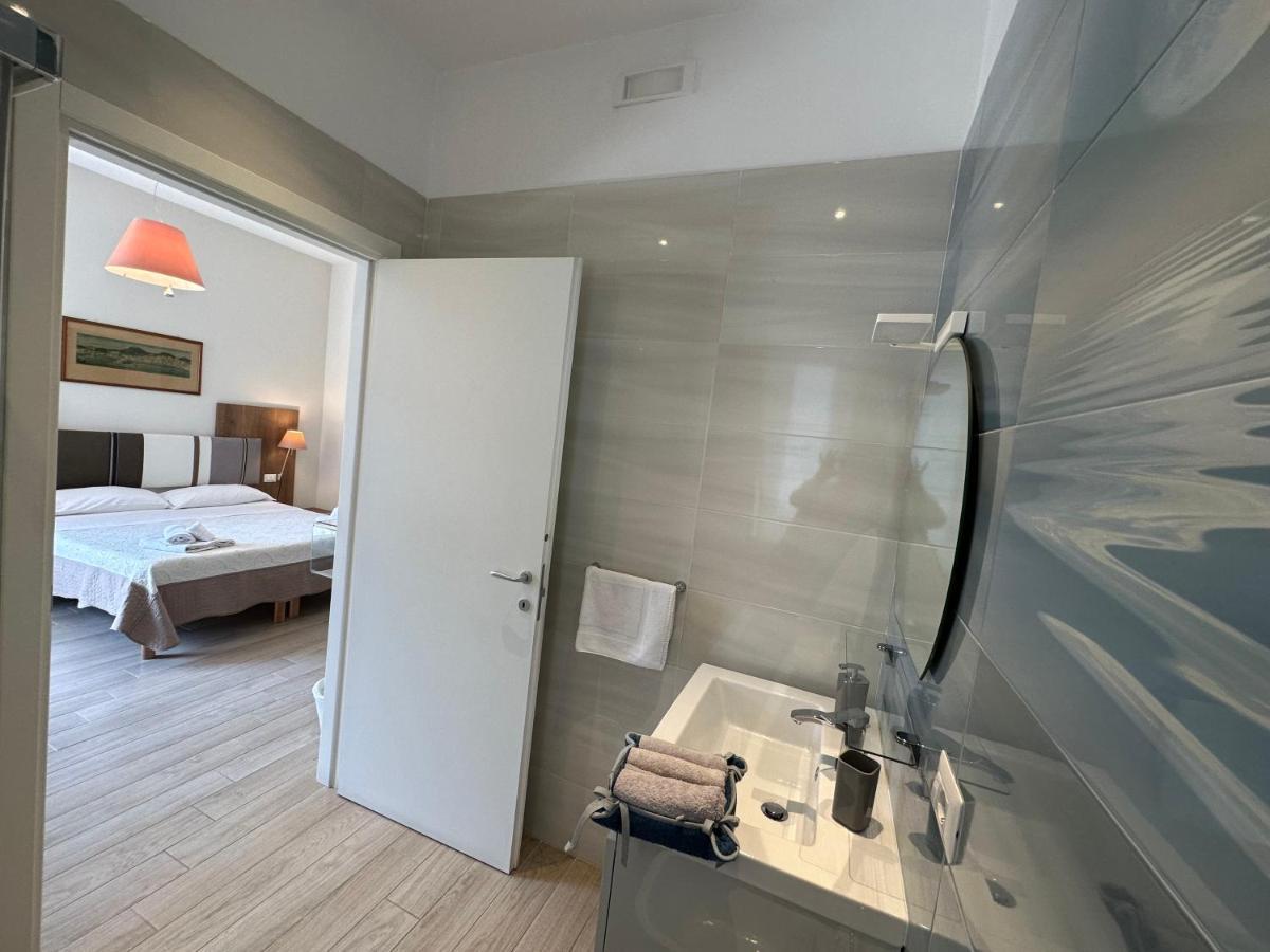 Bed & Breakfast Domus Luca - In The Heart Of *