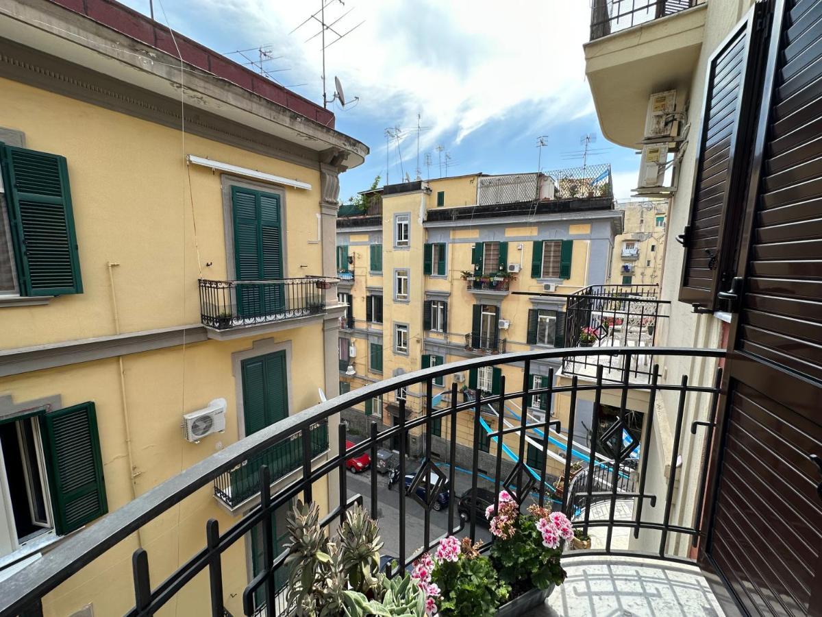 Bed & Breakfast Domus Luca - In The Heart Of Naples