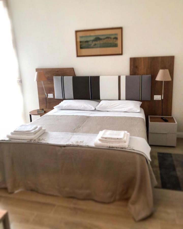 Bed & Breakfast Domus Luca - In The Heart Of *